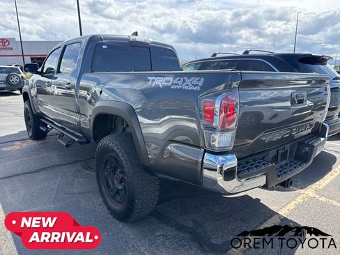 Used 2022 Toyota Tacoma TRD Off-Road image 8