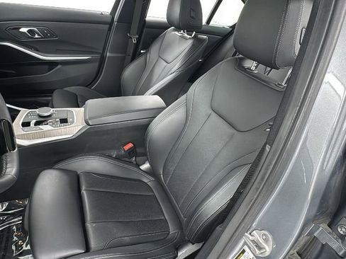 Used 2025 BMW 330i xDrive Sedan AWD/4WD image 10
