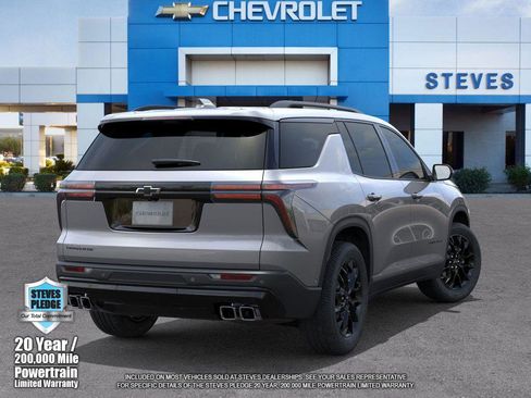 New 2026 Chevrolet Traverse LT image 4