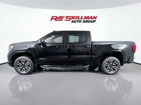 Used 2025 GMC Sierra 1500 AT4 w/ AT4 Premium Package image 4