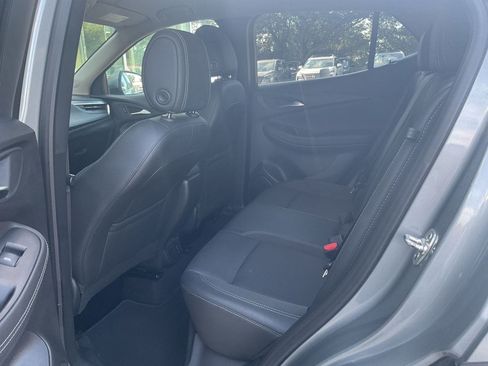Used 2025 Buick Encore GX Preferred FWD image 12