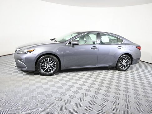 Used 2016 Lexus ES 350 w/ Navigation System Package FWD image 2