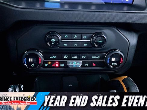 Used 2024 Ford Bronco Badlands image 26