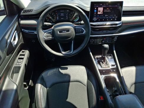 Certified 2022 Jeep Compass Trailhawk AWD/4WD image 11