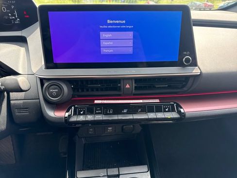 Used 2024 Toyota Prius Prime FWD image 27