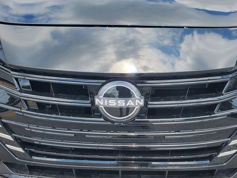 New 2025 Nissan Versa SV w/ Trunk Package image 9