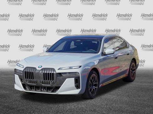 Certified 2023 BMW 760i xDrive w/ Executive Package image 5