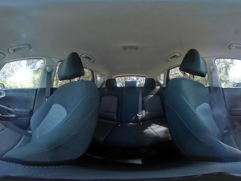 Used 2025 Kia Soul LX w/ LX Technology Package FWD image 39