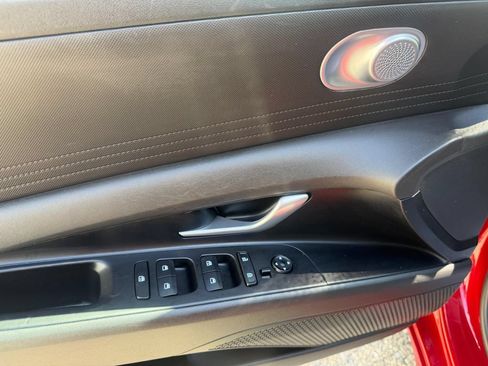 Certified 2023 Hyundai Elantra SEL w/ Preferred Accessory Package FWD image 13