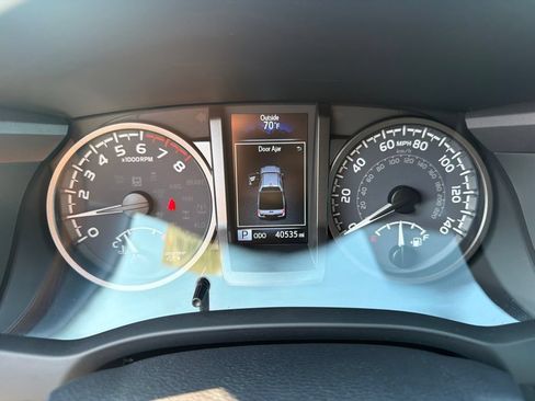 Used 2023 Toyota Tacoma TRD Off-Road AWD/4WD image 29