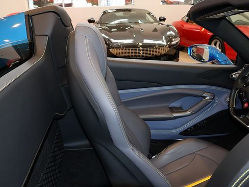 Certified 2021 Ferrari F8 Tributo image 45