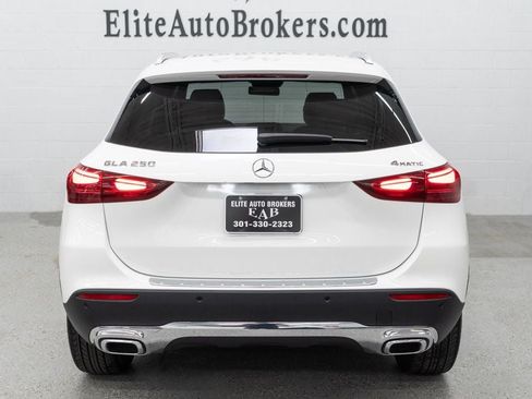 Used 2025 Mercedes-Benz GLA 250 4MATIC w/ Winter Package image 4