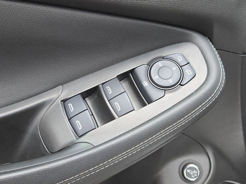 Used 2022 Buick Encore GX Essence w/ Experience Buick Package image 28