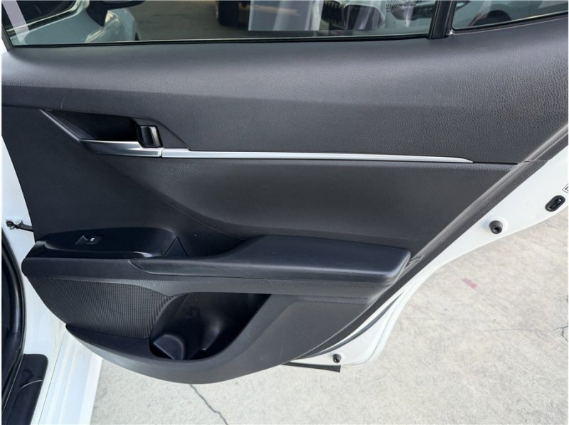 Used 2019 Toyota Camry LE FWD image 24