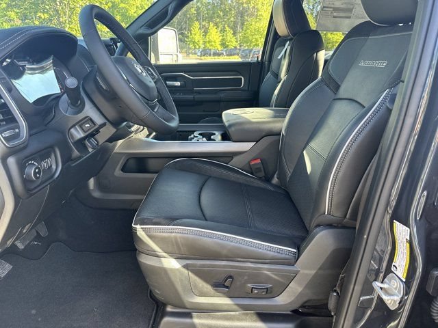 New 2026 RAM 2500 Laramie w/ Sport Appearance Package AWD/4WD image 9