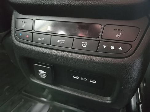 Used 2024 Honda Pilot Elite image 95
