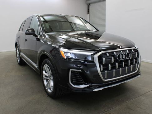 Used 2025 Audi Q7 3.0T Premium Plus w/ Premium Plus Package image 5