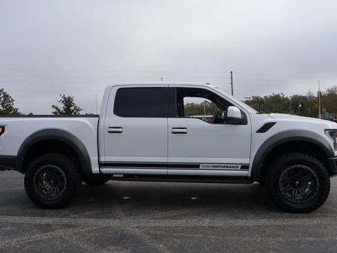 Used 2018 Ford F150 Raptor w/ Equipment Group 801A Mid image 8