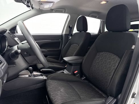 Used 2024 Mitsubishi Outlander Sport ES AWD/4WD image 18