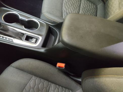 Used 2020 Chevrolet Equinox LT image 26