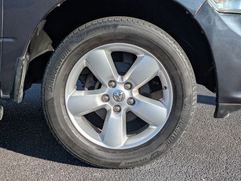 Used 2014 RAM 1500 Express image 10