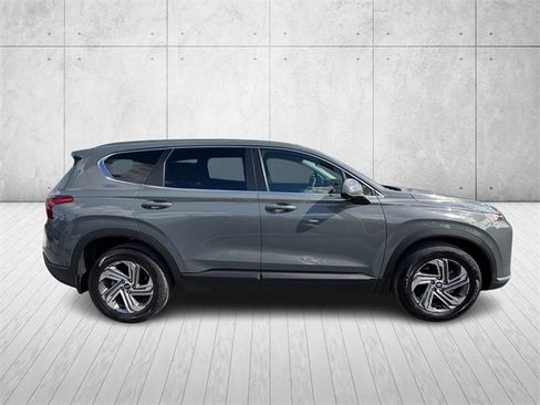 Used 2023 Hyundai Santa Fe SE image 6