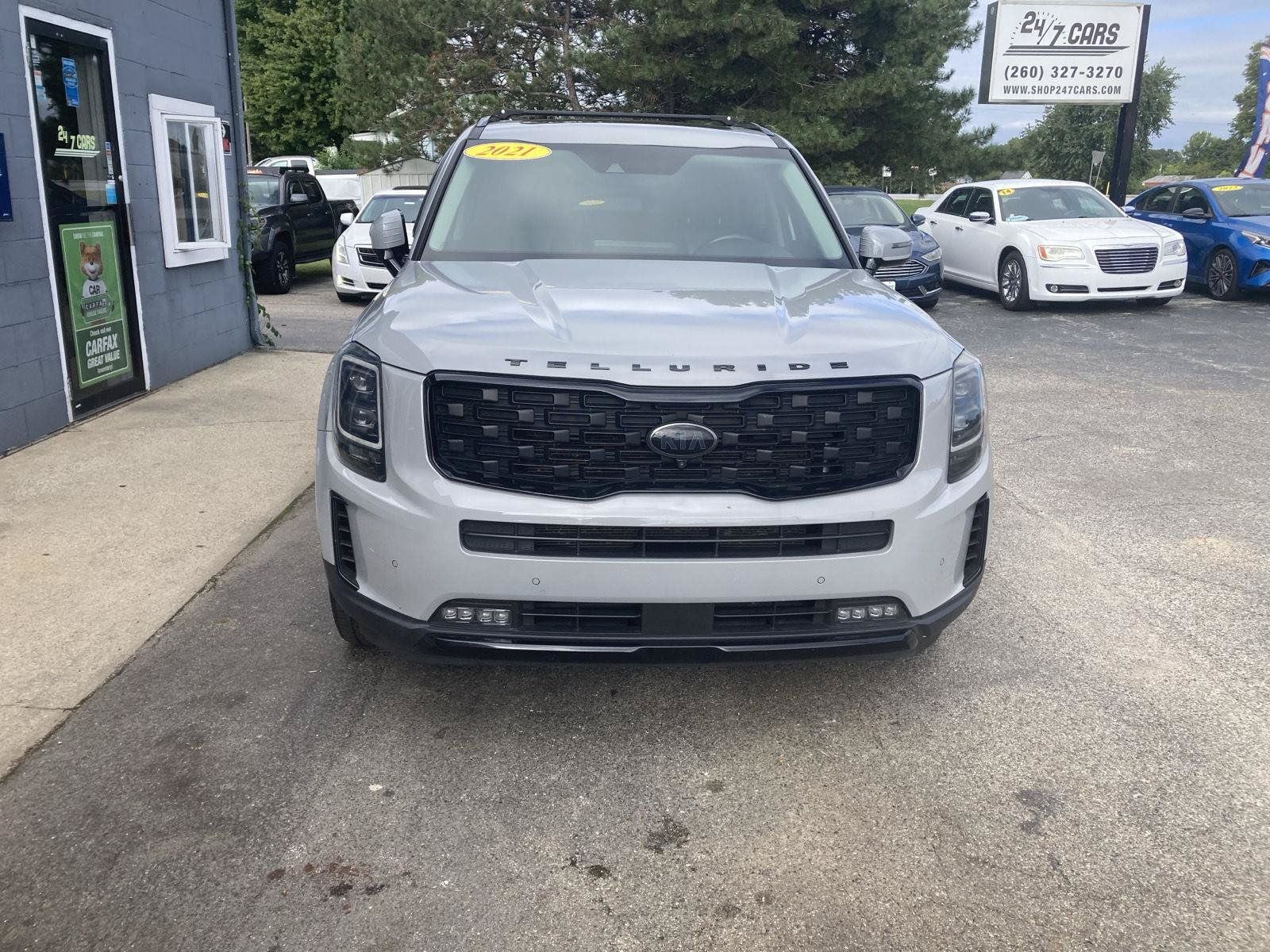 Used 2021 Kia Telluride SX w/ Nightfall Edition Package AWD/4WD image 2
