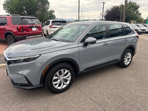 Used 2023 Honda CR-V LX image 2