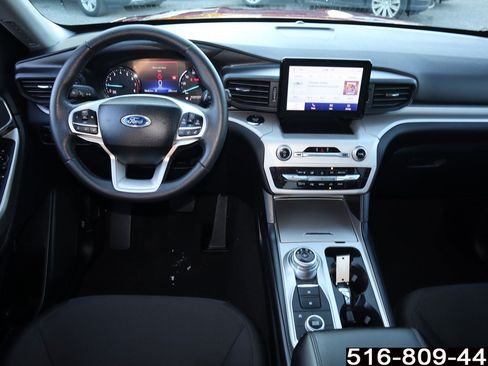 Used 2024 Ford Explorer XLT image 20