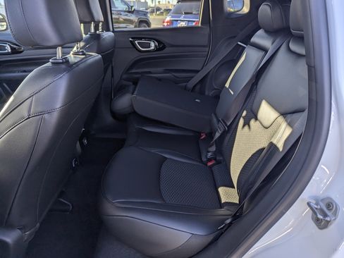 New 2026 Jeep Compass Latitude image 8