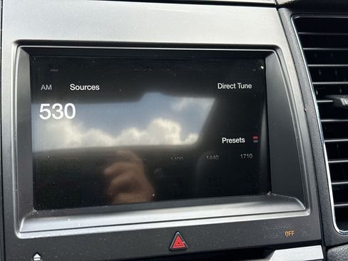Used 2018 Ford Taurus SHO AWD/4WD image 19