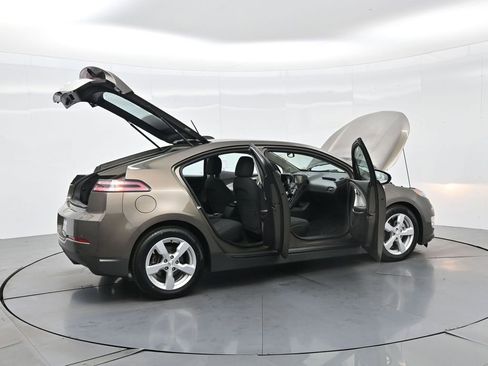 Used 2015 Chevrolet Volt w/ Enhanced Safety Package 1 image 5