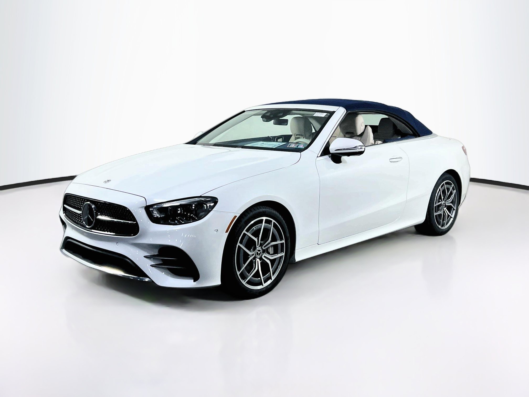 Used 2023 Mercedes-Benz E 450 4MATIC Cabriolet image 1