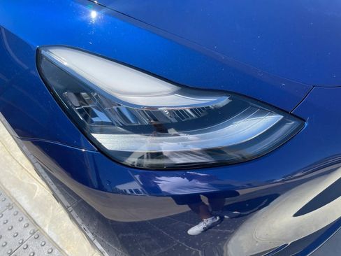 Used 2023 Tesla Model Y Performance AWD/4WD image 41