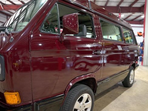 Used 1990 Volkswagen Vanagon Multi-Van image 26