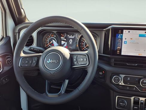 New 2026 Jeep Gladiator Sport AWD/4WD image 12