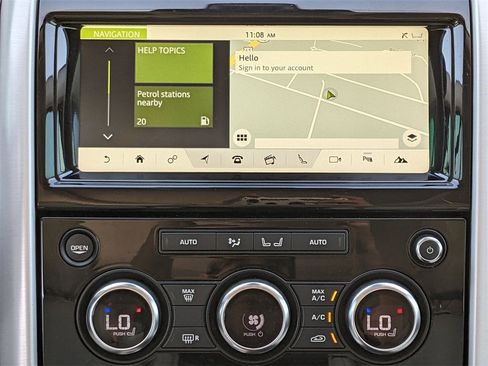 Used 2017 Land Rover Discovery HSE image 25