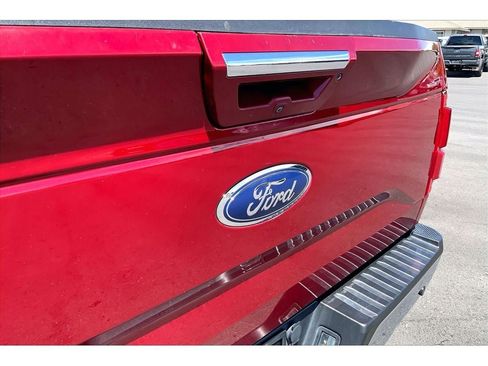 Used 2017 Ford F150 Lariat w/ Equipment Group 502A Luxury AWD/4WD image 33