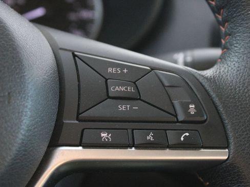 Used 2021 Nissan Versa SR w/ Convenience Package FWD image 14