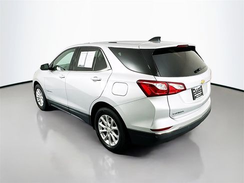 Used 2018 Chevrolet Equinox LT image 5