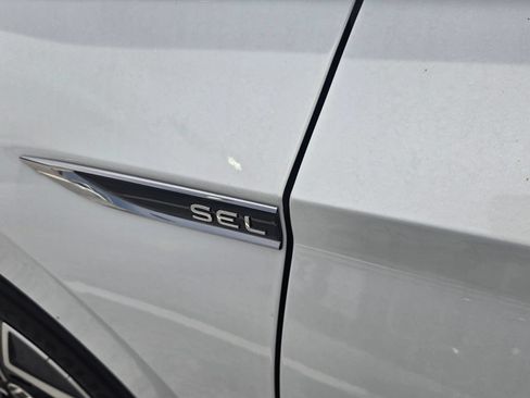 Used 2023 Volkswagen Jetta SEL FWD image 11