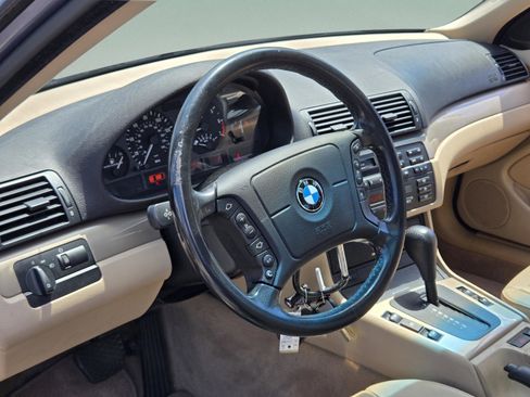 Used 2000 BMW 323i Sedan RWD image 11