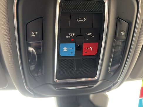 Used 2023 Jeep Grand Cherokee L Limited w/ Trailer Tow Group (B) image 16