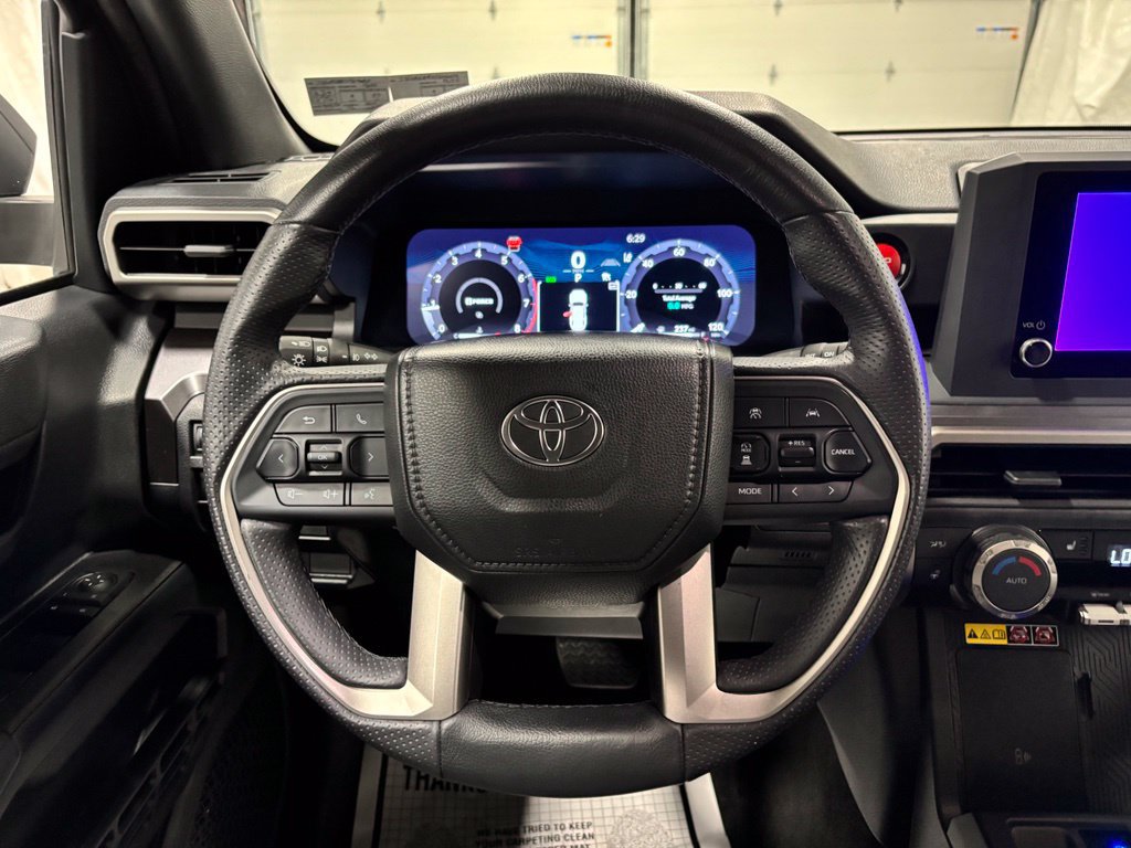 Used 2026 Toyota 4Runner TRD Off-Road AWD/4WD image 18