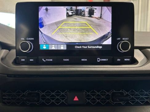Used 2023 Honda Accord LX image 32