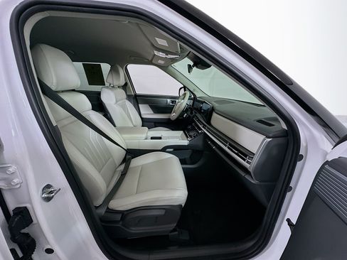 Used 2026 Hyundai Santa Fe SEL FWD image 33