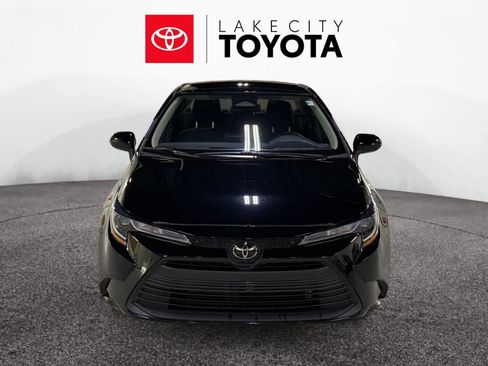 Used 2024 Toyota Corolla LE image 11