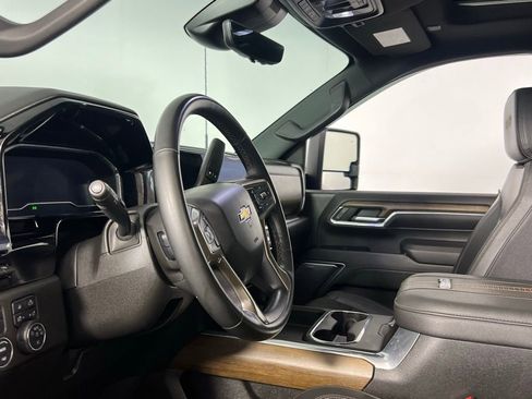 Used 2024 Chevrolet Silverado 2500 High Country w/ Technology Package image 23