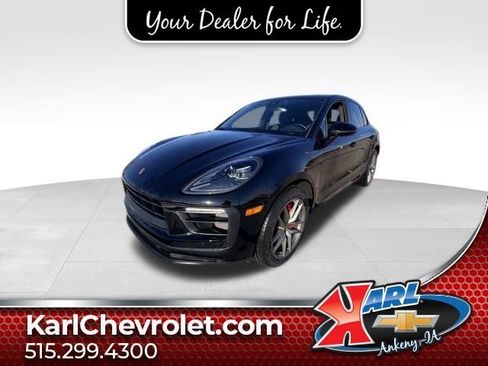 Used 2022 Porsche Macan S image 1