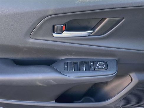 Used 2025 Toyota Prius Plug-In Hybrid image 15